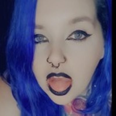 Vix profile picture. Vix is a OnlyFans model from Ireland.