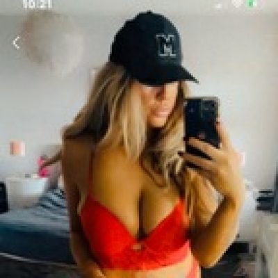 The Irish girl profile picture. The Irish girl is a OnlyFans model from Ireland.
