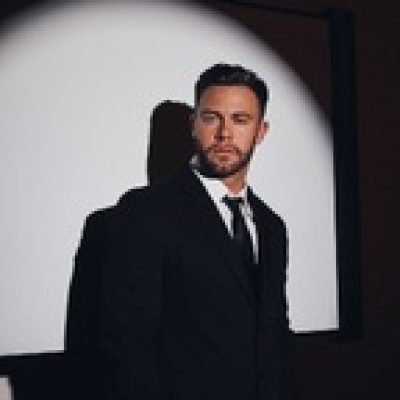 Seth Gamble profile picture. Seth Gamble is a OnlyFans model from Singapore.