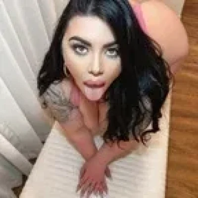 Natalie Santiago profile picture. Natalie Santiago is a OnlyFans model from Chile.