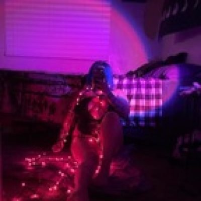 shark girl profile picture. shark girl is a OnlyFans model from Singapore.