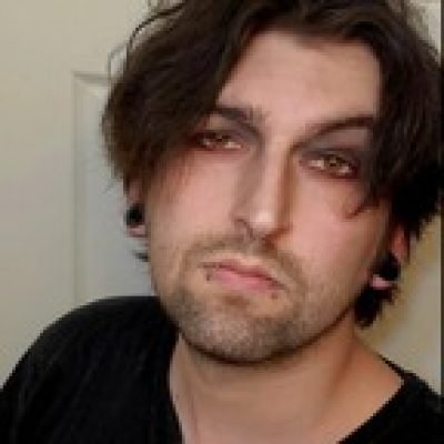 T profile picture. T is a OnlyFans model from Portugal.