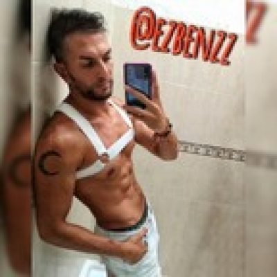 Ezbenzz profile picture. Ezbenzz is a OnlyFans model from spain.