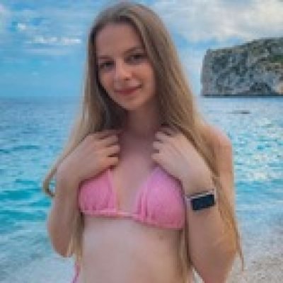 Casey profile picture. Casey is a OnlyFans model from spain.