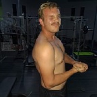 YourFavBoyToy profile picture. YourFavBoyToy is a OnlyFans model from South Africa.