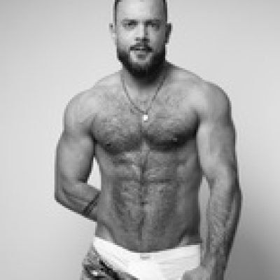 Sir Peter Top 1% profile picture. Sir Peter Top 1% is a OnlyFans model from spain.