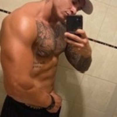 YAKOBOYY profile picture. YAKOBOYY is a OnlyFans model from spain.