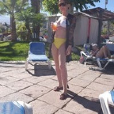 Hick profile picture. Hick is a OnlyFans model from Hawaii.