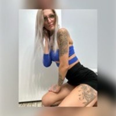 Rox profile picture. Rox is a OnlyFans model from Canada.