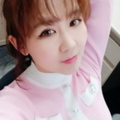 Chat With Kitty profile picture. Chat With Kitty is a OnlyFans model from Canada.