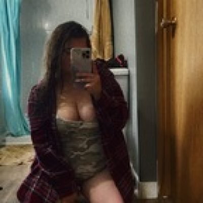 Chey profile picture. Chey is a OnlyFans model from Canada.