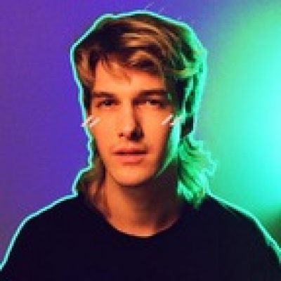 Sim profile picture. Sim is a OnlyFans model from Ukraine.