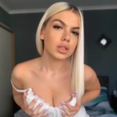 Elsa Kroes   19 Year Old Ukranian profile picture. Elsa Kroes   19 Year Old Ukranian is a OnlyFans model from Ukraine.
