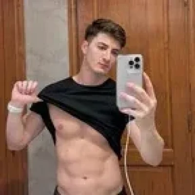 Franco Arias FREE profile picture. Franco Arias FREE is a OnlyFans model from Chile.