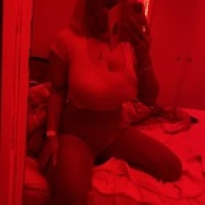 ✩✩✩     ✩✩✩ profile picture. ✩✩✩     ✩✩✩ is a OnlyFans model from Australia.