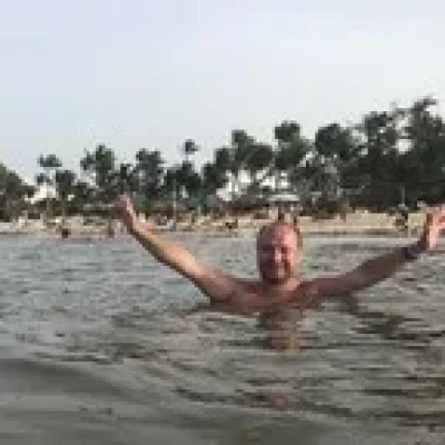 Rubio al Natural XXX (sexting) profile picture. Rubio al Natural XXX (sexting) is a OnlyFans model from Chile.