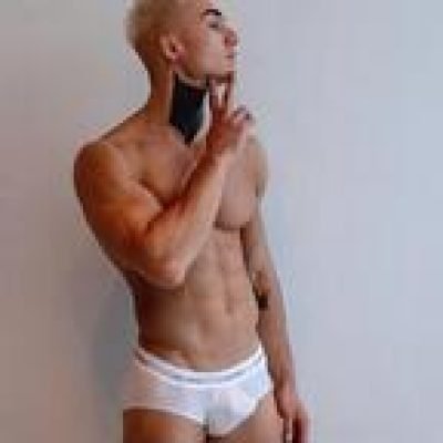 Kiss Zoltán Márton profile picture. Kiss Zoltán Márton is a OnlyFans model from Hungary.